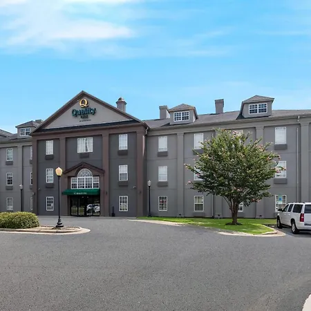 Quality Inn Goldsboro-3